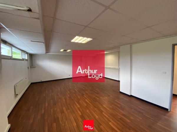 ECHIROLLES BUREAUX A LOUER DE 86M² EN ENTRESOL