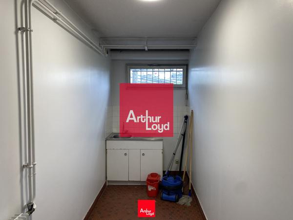 ECHIROLLES BUREAUX A LOUER DE 86M² EN ENTRESOL