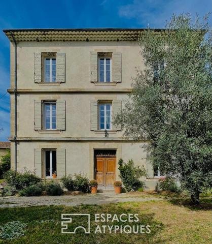 Maison de maître au pied de la colline de Montfuron – Reillanne