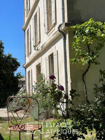 Maison de maître au pied de la colline de Montfuron – Reillanne