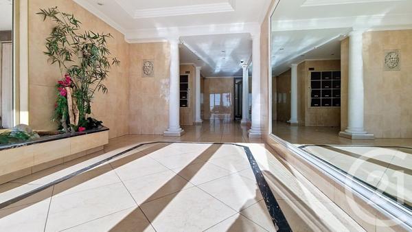 Appartement F3 à vendre  3 pièces - 65 m2 JUAN LES PINS - 06