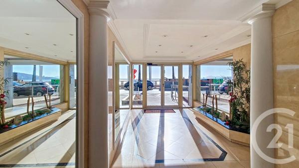 Appartement F3 à vendre  3 pièces - 65 m2 JUAN LES PINS - 06