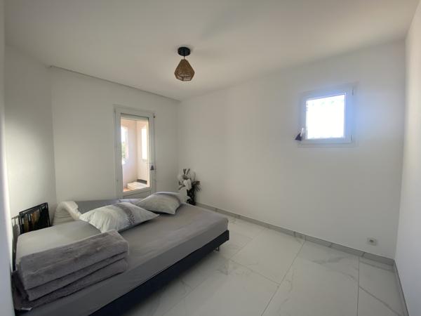 Maison
                                                                                                                                                                                                                                                                                                                        4 pièce(s)                                                                                                                                                                                                          3 chambre(s)                                                                                                                                                                                                          135  m²