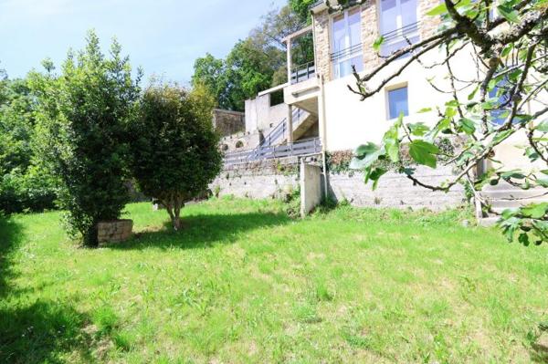 Maison atypique des années 30 avec vue dégagée sur espace vert 29600 Saint-Martin-des-Champs