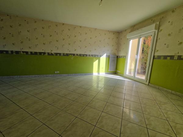 maison 3ch, garage, proche bus et commodités