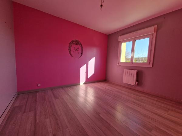 maison 3ch, garage, proche bus et commodités