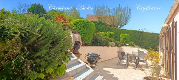 Entre Cluny et Charolles, VEROSVRES, maison de 2005 de 106 m², avec piscine, 3 chambres, sur terrain de 1870 m²