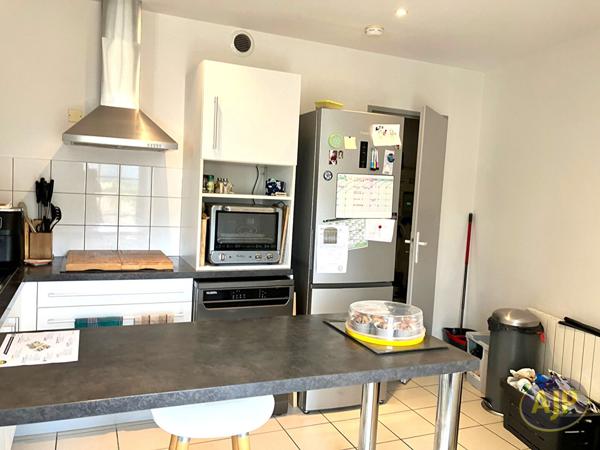 Location maison Lugon Et L Ile Du Carnay : 773 € - AJP Immobilier Libourne