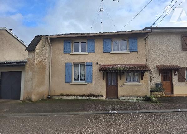 Maison de village - 3 chambres - Garage Jardin - CHOLOY MENILLOT
