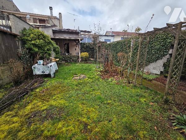 Maison de village - 3 chambres - Garage Jardin - CHOLOY MENILLOT