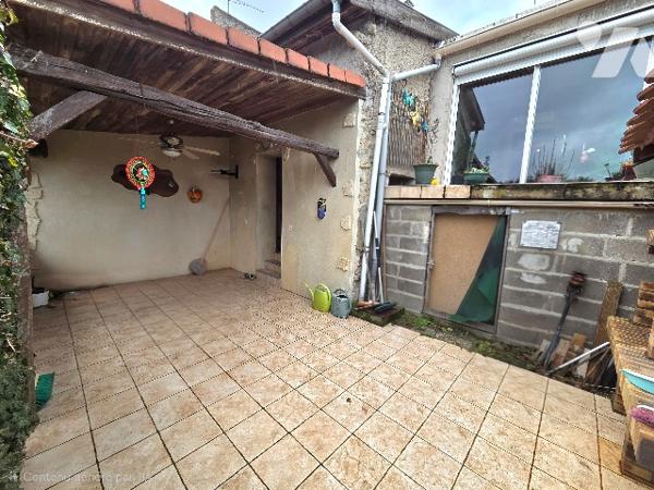 Maison de village - 3 chambres - Garage Jardin - CHOLOY MENILLOT