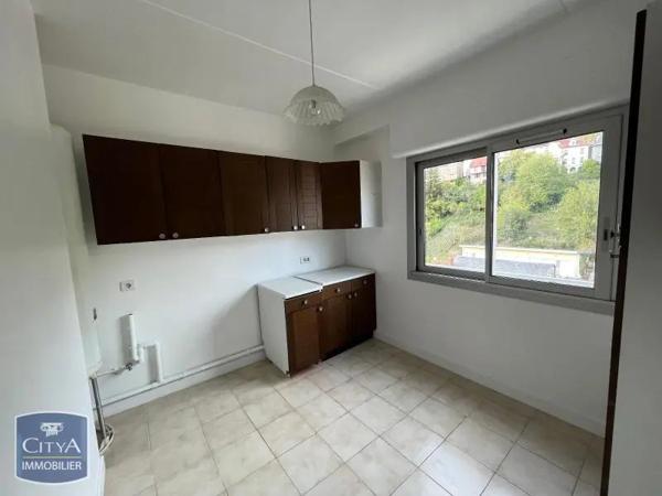 Appartement à louer 4 pièces 85.75m² Tulle (19000)