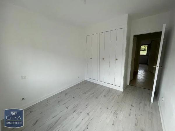 Appartement à louer 4 pièces 85.75m² Tulle (19000)