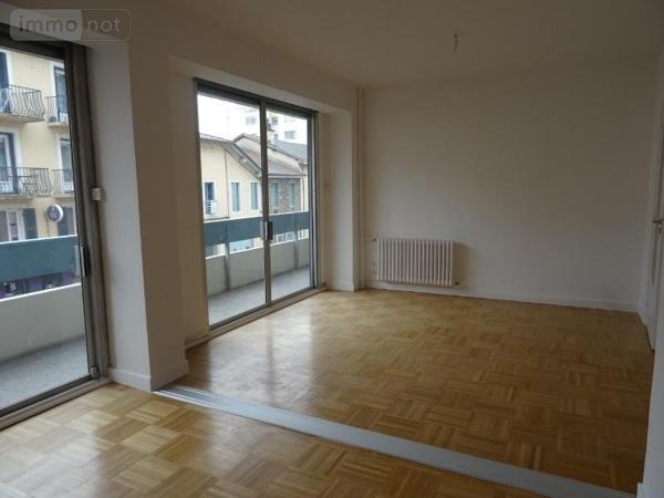 Appartement à louer à Bourg-en-Bresse dans l'Ain (01000), ref : T2 ROBIN   
Centre ville