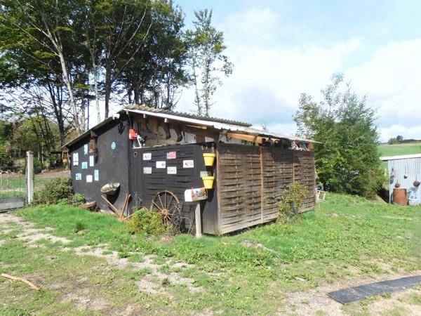 87250 BESSINES - Propriété de 4 hectares avec Tiny house + étang