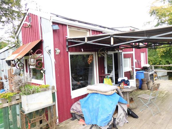 87250 BESSINES - Propriété de 4 hectares avec Tiny house + étang