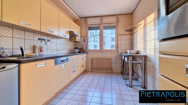 Proche Lyon 3 - T4 de 92m² avec balcon et garage