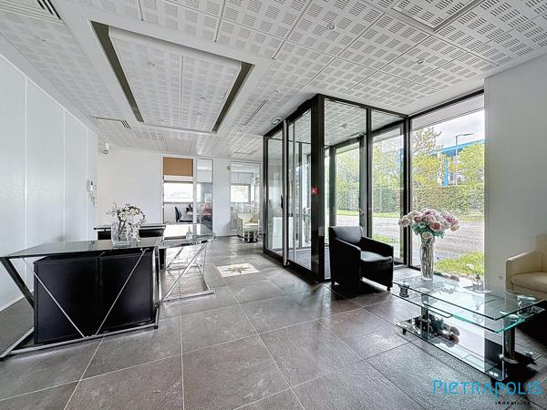 Bâtiment au Technoparc de 523m2