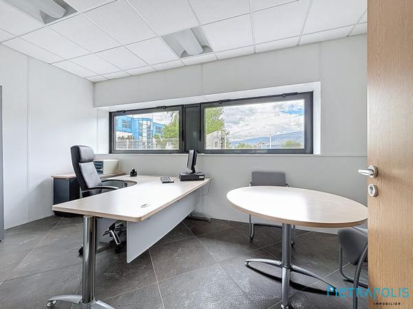 Bâtiment au Technoparc de 523m2