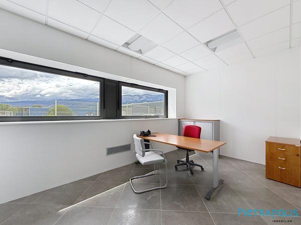 Bâtiment au Technoparc de 523m2