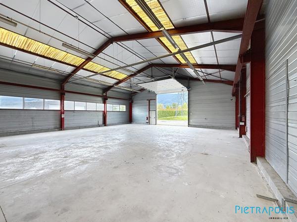 Bâtiment au Technoparc de 523m2