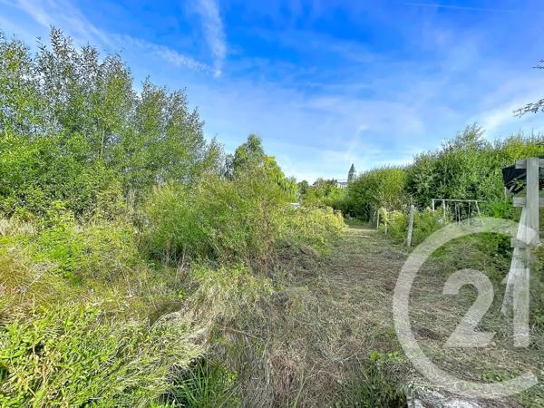 Terrain à vendre  2096 m 2   SENLIS  - 60