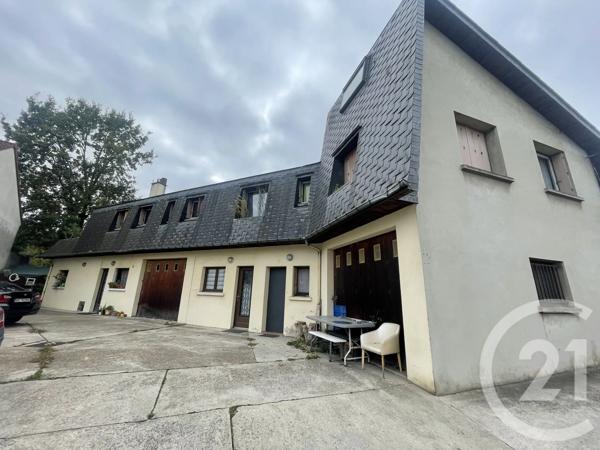 Immeuble à vendre  1556 m 2   CHAMBLY  - 60