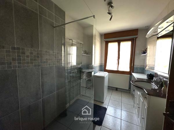 Charmant plain pied individuel sur sous sol complet