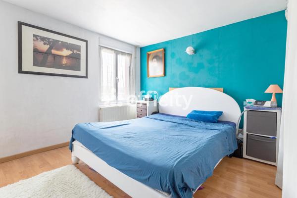 Maison
         5 pièces
        - 119 m² Exclusivité 349 000 € *