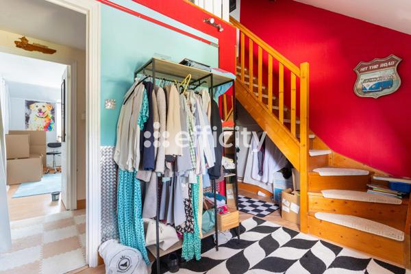 Maison
         5 pièces
        - 119 m² Exclusivité 349 000 € *