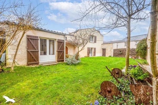 Maison à vendre |  Salles-sur-Mer |  9 pièces | 219 m²