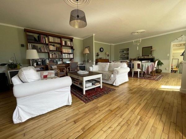 Maison à BADEN, 56870 - 9 pièces 256m²