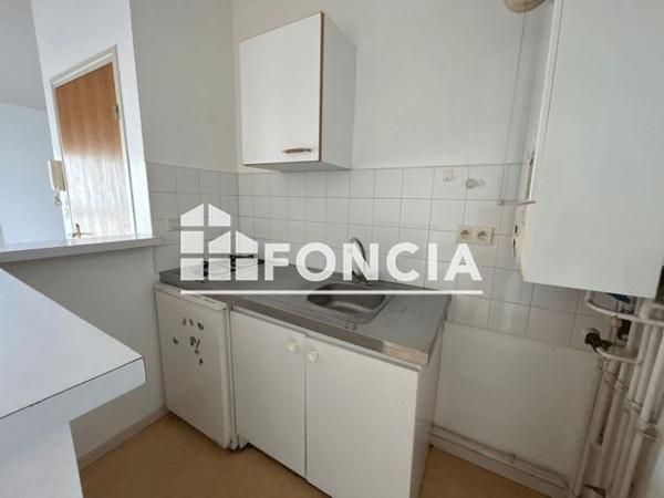 Location Appartement 2 pièces 36.6 m² - 3 RUE LEON BREDIF Chatellerault 86100