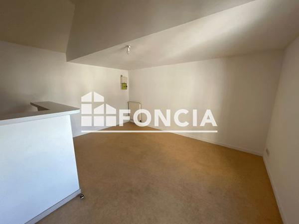 Location Appartement 2 pièces 36.6 m² - 3 RUE LEON BREDIF Chatellerault 86100