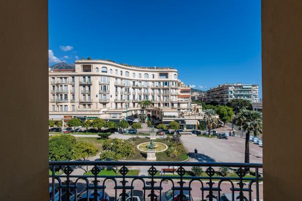 Vente Appartement de luxe Menton 5 Pièces 131 m²