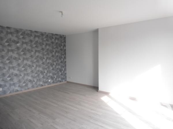 Maison à vendre 5 pièces 108 m² Mauzé-sur-le-Mignon