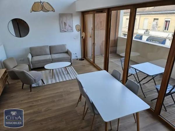 Appartement à louer 5 pièces 101.66m² Bordeaux (33800)