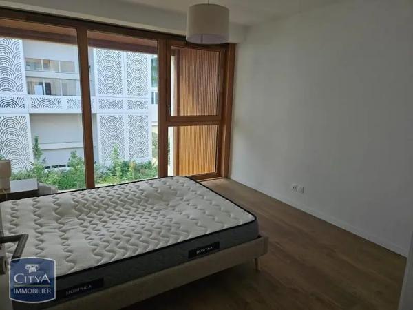 Appartement à louer 5 pièces 101.66m² Bordeaux (33800)