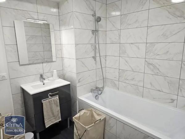 Appartement à louer 5 pièces 101.66m² Bordeaux (33800)