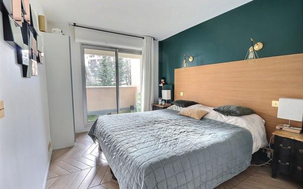 Appartement à vendre    5 pièces • 112 m2 Paris 19