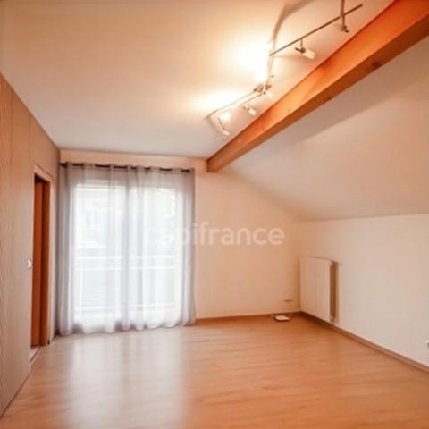 Maison à vendre 8 pièces PREVESSIN MOENS (01)
