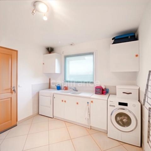 Maison à vendre 8 pièces PREVESSIN MOENS (01)