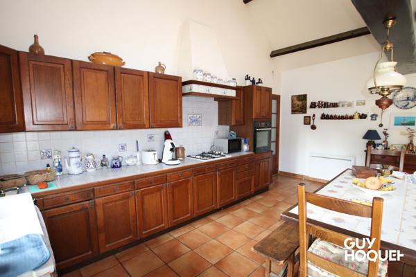 Longère en pierre de 245m² à SAUTRON