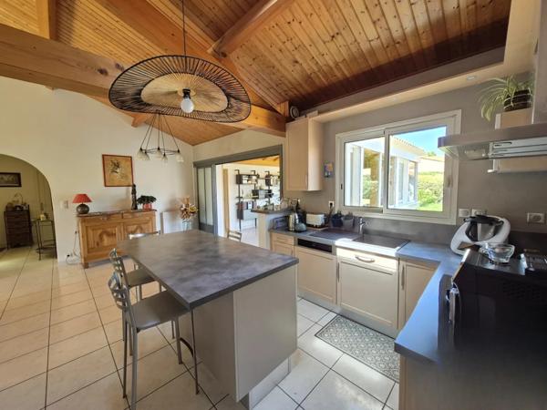 Maison
                                                                                                                                                                                                                                                                                                                        5 pièce(s)                                                                                                                                                                                                          3 chambre(s)                                                                                                                                                                                                          125  m²