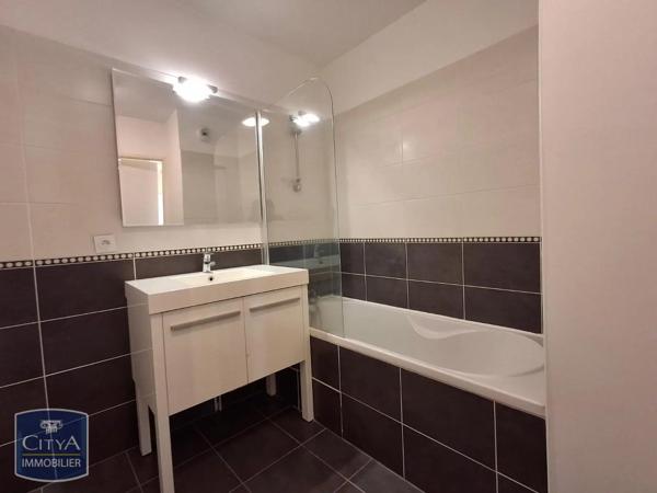 Appartement à louer 3 pièces 60.43m² Clermont-Ferrand (63000)
