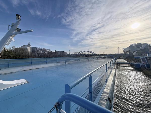 Murs commerciaux - Emplacement premium - péniche