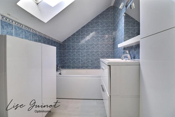 BAZEMONT CENTRE BOURG - CHARME