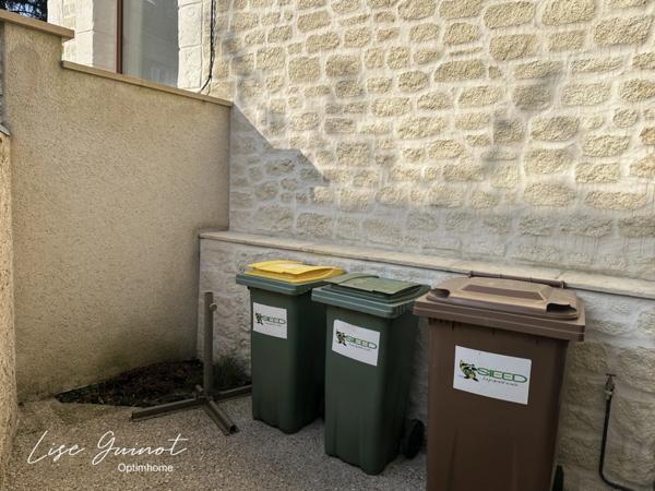 BAZEMONT CENTRE BOURG - CHARME