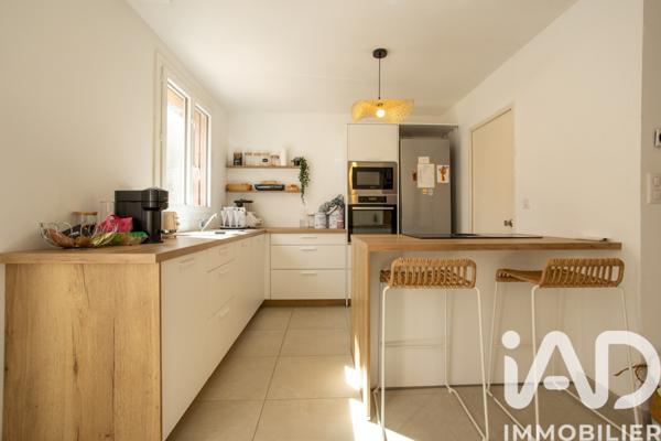 Maison à vendre 6 pièces 107 m² Villeneuve-lès-Avignon