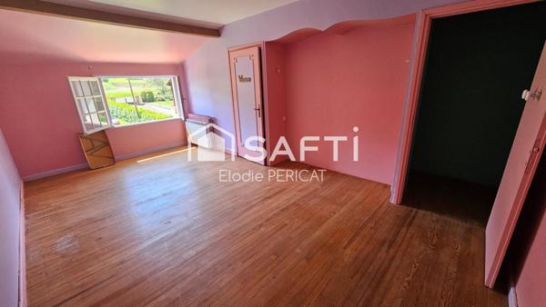 Maison spacieuse à rénover,vie plain pied possible